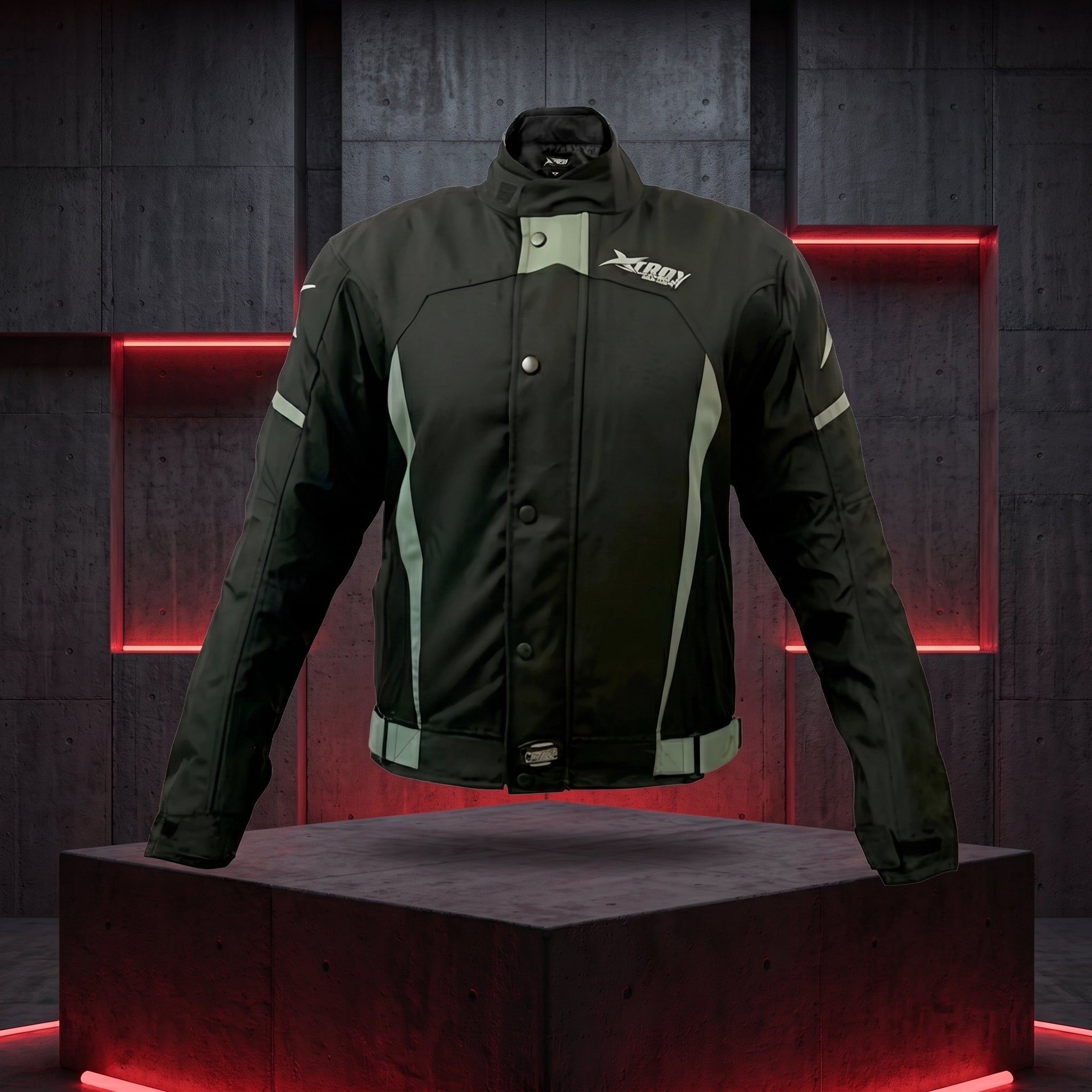 Jaqueta Xtroy JK37 preta com detalhes cinza - frontal com logo Xtroy e protetores CE