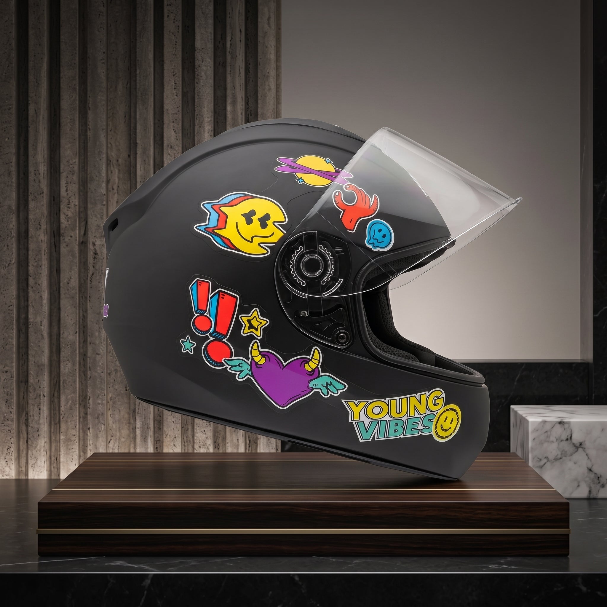 Capacete Fly Young Vibes Preto F/Color - exposição premium lateral
